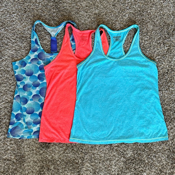 Athlete wear✨BUNDLE✨with jacket and shorts - Picture 1 of 16